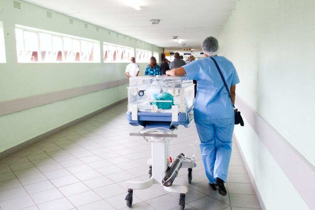 New report examines NHS staff leaving patterns