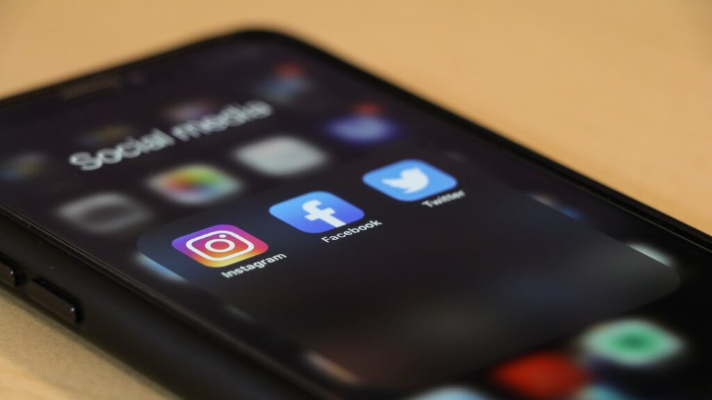 Government announces encouraging self-harm online will be criminalised