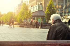 NHS crisis to be avoided if older people had better access to social care, report shows