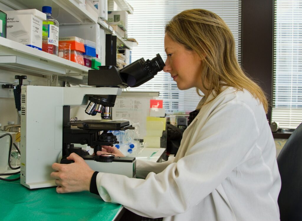 Scientists created astonishing new way of detecting early cancerous cells