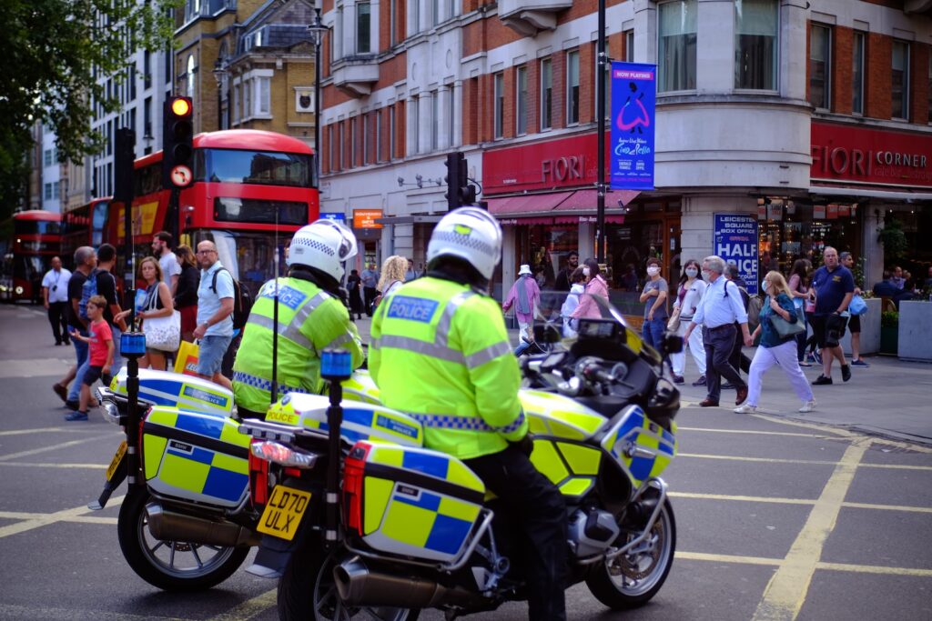 Police not doing enough to tackle group-based child sexual exploitation, report finds